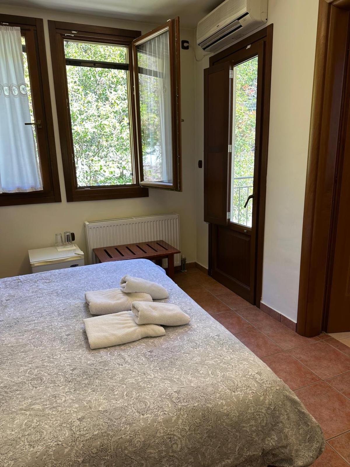 Rastoni Pelion Hotell Vyzitsa Exteriör bild